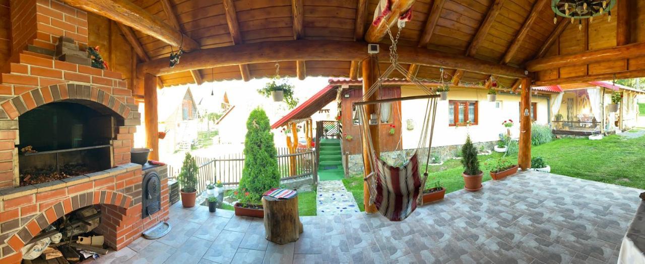 Отель Cabana Ancuta Выртоп Экстерьер фото